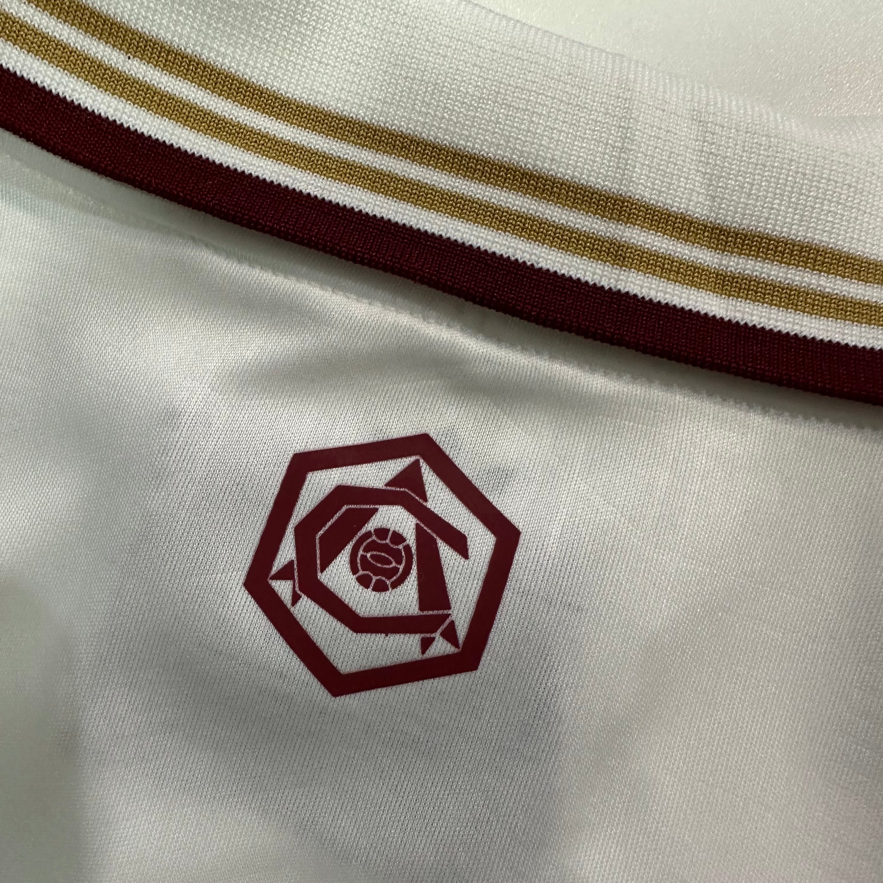 Arsenal Retro Home Kit – White & Maroon Edition